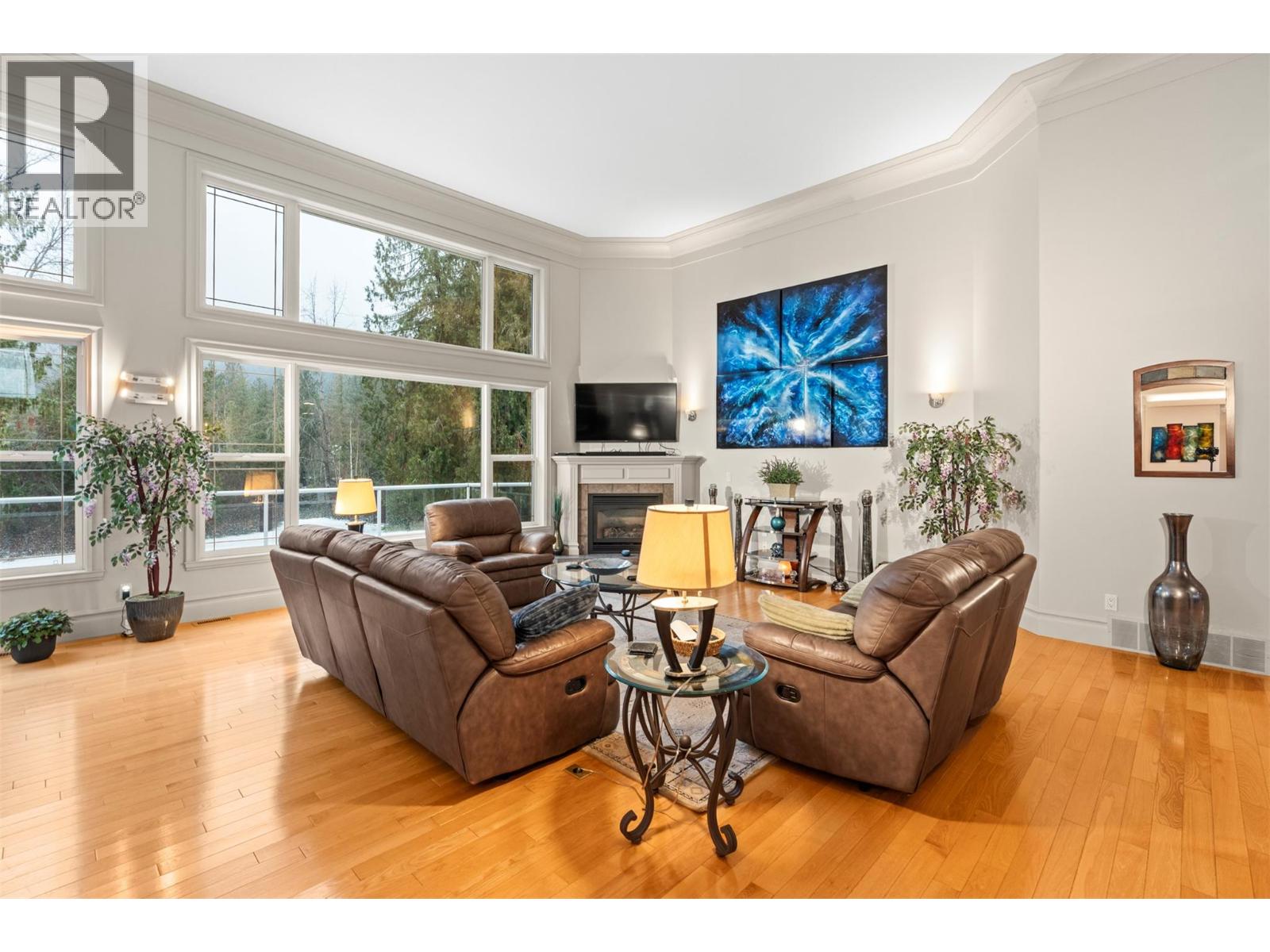 1200 Trans Canada Highway, Sicamous, British Columbia  V0E 2V0 - Photo 6 - 10386801