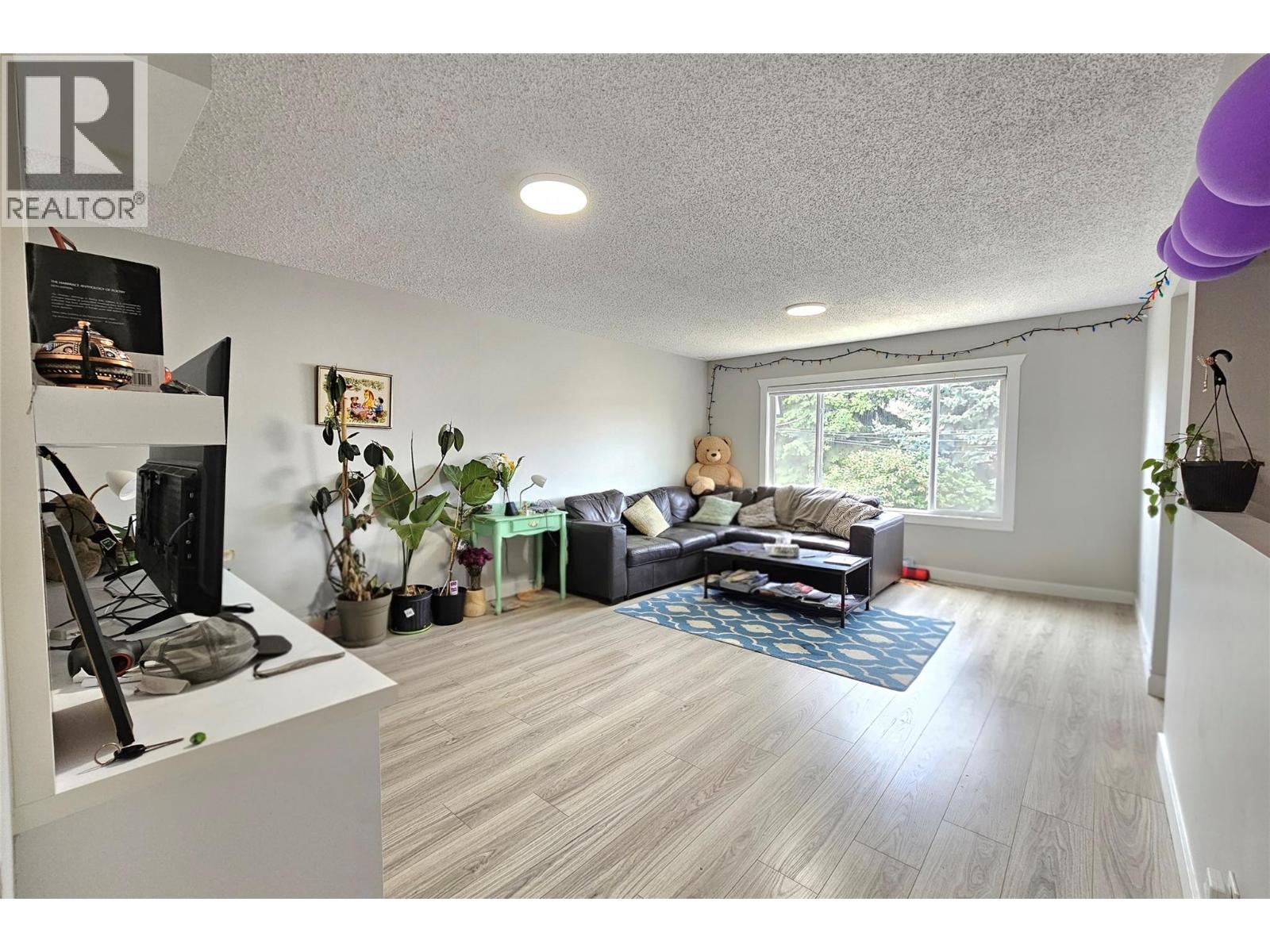 1635-1637 Findlay Road, Kelowna, British Columbia  V1X 5B6 - Photo 3 - 10387107
