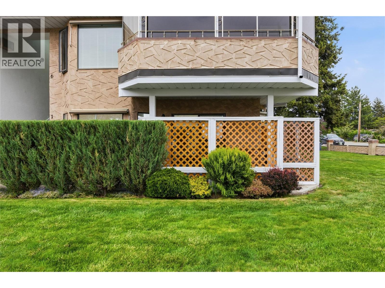 14004 Victoria N Unit# 1, summerland, British Columbia