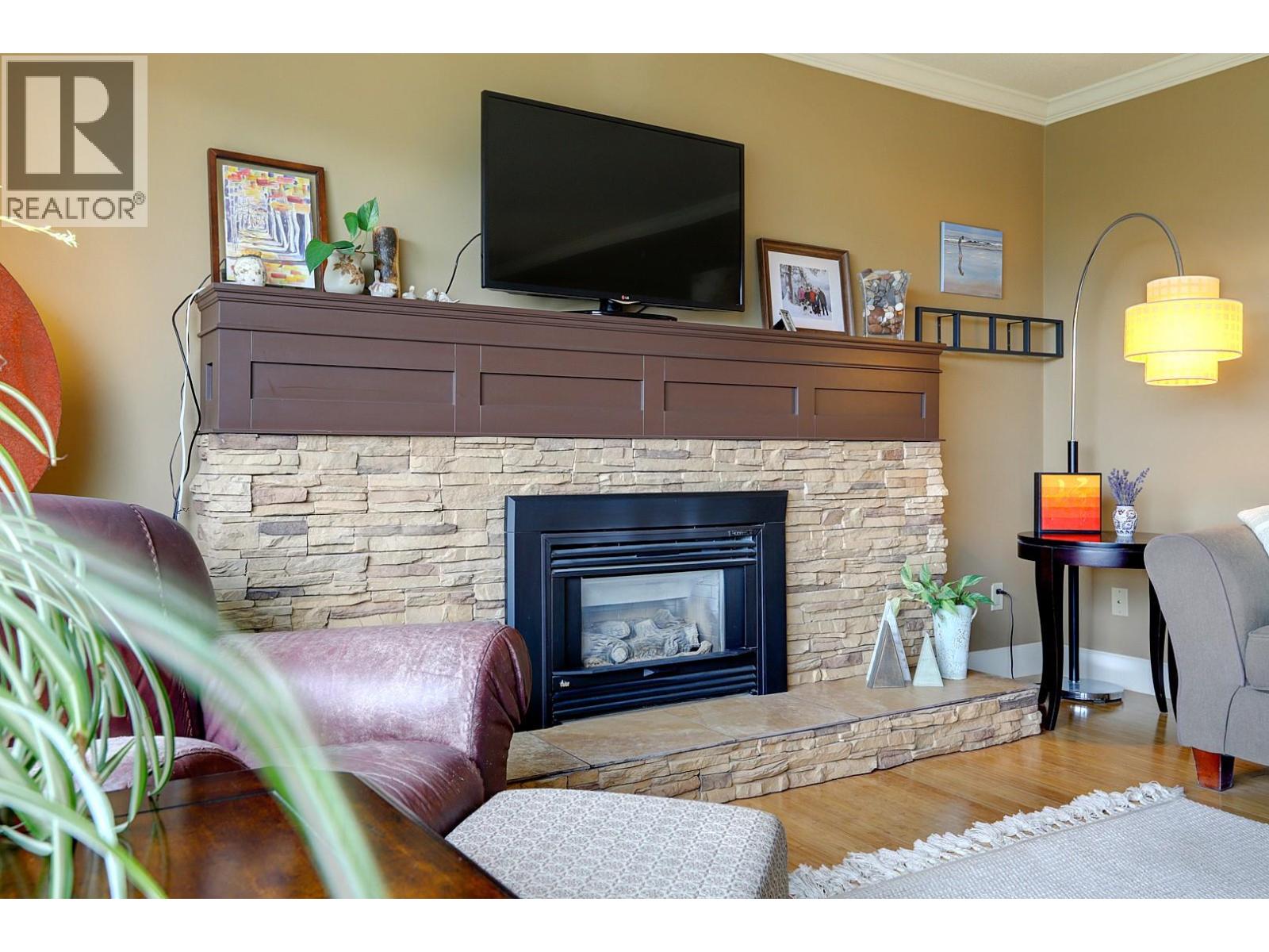 8308 Kalview Drive, Coldstream, British Columbia  V1B 1W7 - Photo 13 - 10386741