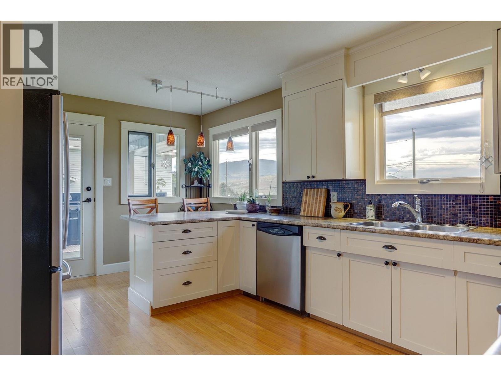 8308 Kalview Drive, Coldstream, British Columbia  V1B 1W7 - Photo 20 - 10386741