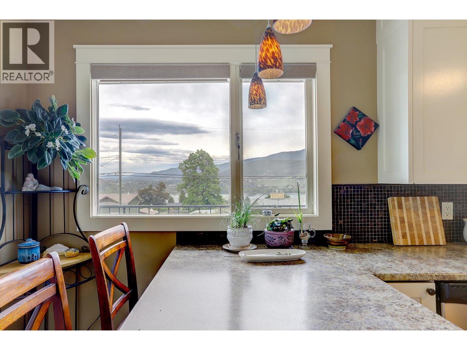 8308 Kalview Drive, Coldstream, British Columbia  V1B 1W7 - Photo 31 - 10386741