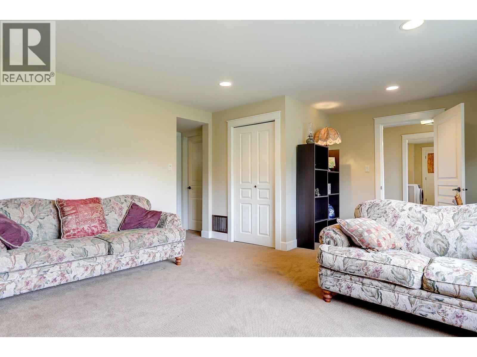 8308 Kalview Drive, Coldstream, British Columbia  V1B 1W7 - Photo 60 - 10386741