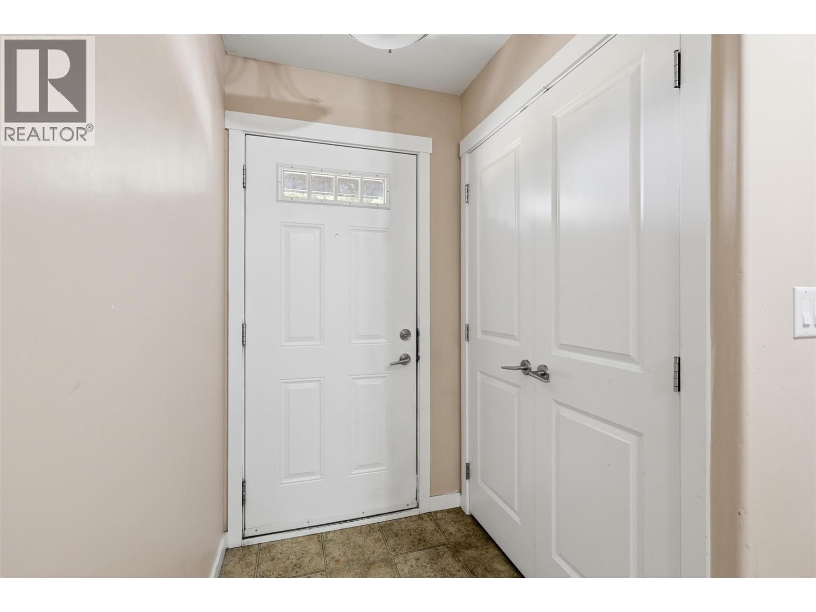1741 Tranquille Road Unit# 13, Kamloops, British Columbia  V2B 0C3 - Photo 3 - 10387242