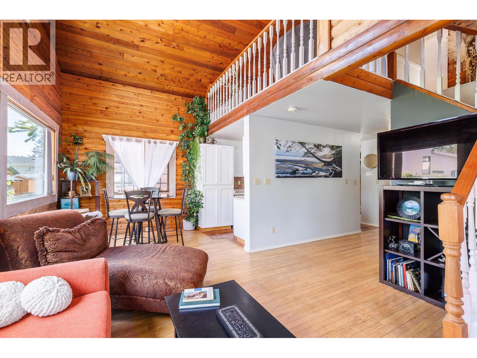 73 Elk Street, Vernon, British Columbia  V1H 2A1 - Photo 5 - 10387082