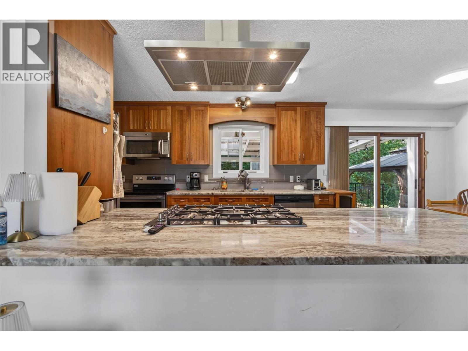 3180 28th Avenue Ne, Salmon Arm, British Columbia  V1E 3G1 - Photo 11 - 10387194