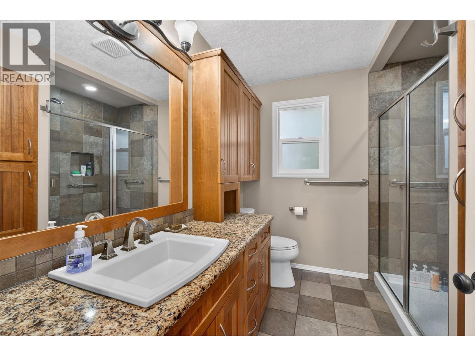 3180 28th Avenue Ne, Salmon Arm, British Columbia  V1E 3G1 - Photo 33 - 10387194