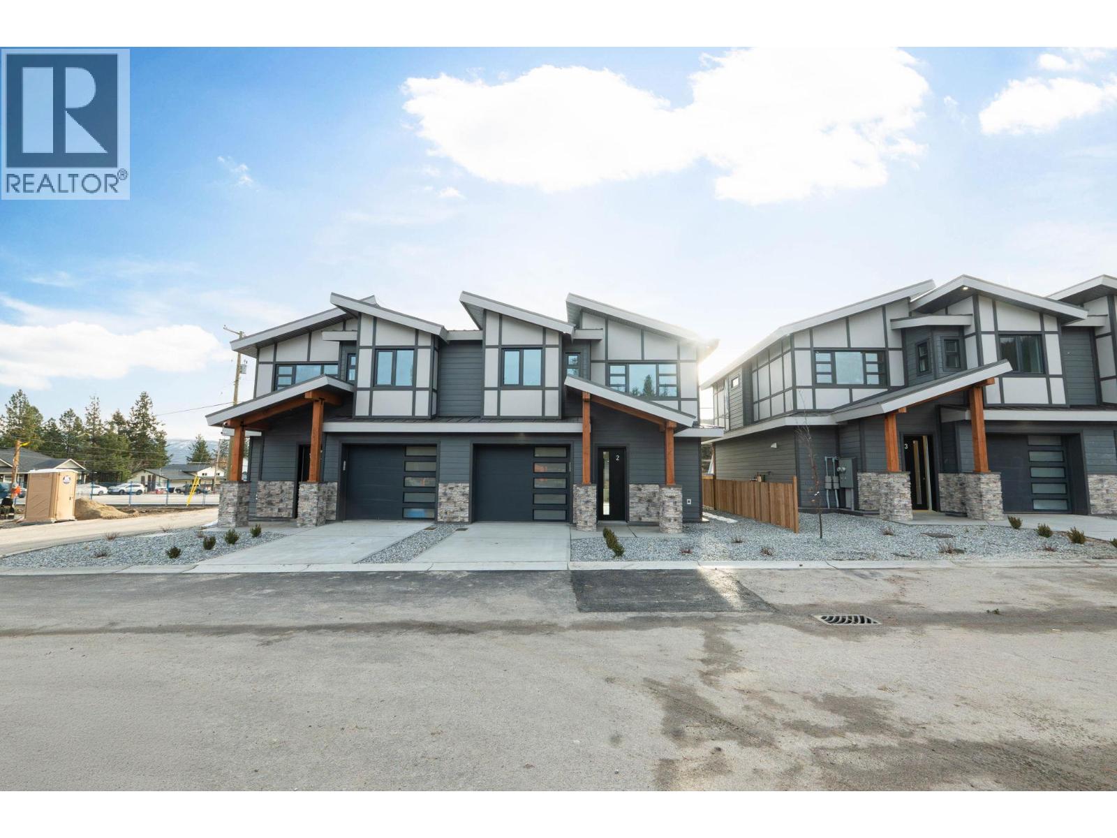 3210 Salmon Road Unit# 3, West Kelowna, British Columbia  V4T 1A7 - Photo 2 - 10387078