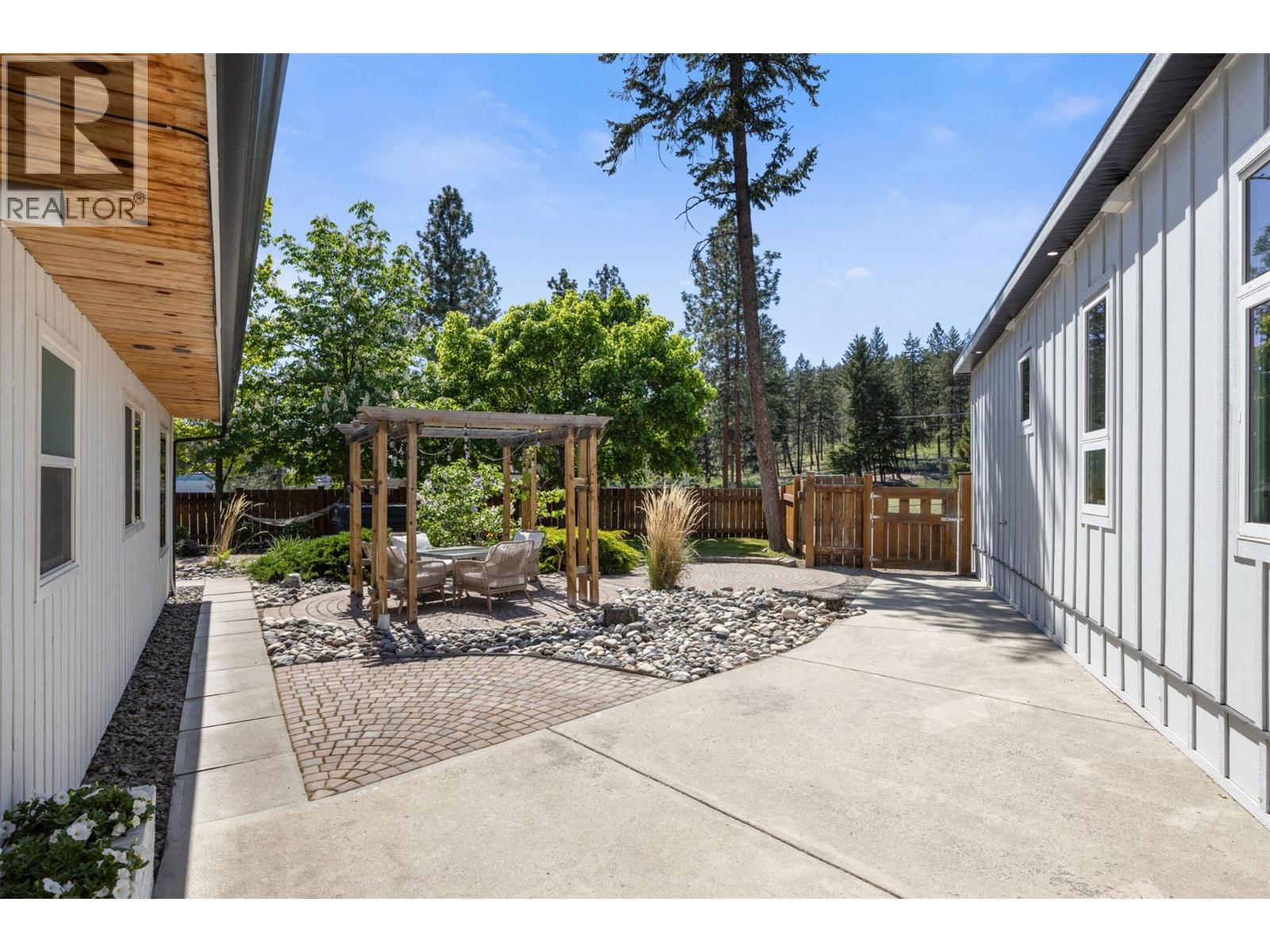 1018 West Kelowna Road, West Kelowna, British Columbia  V1Z 3B7 - Photo 44 - 10386605