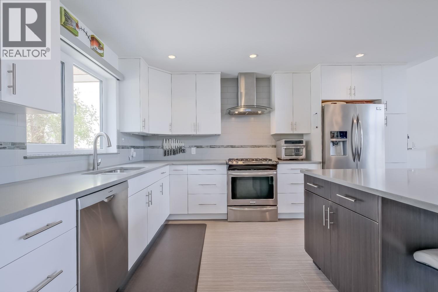 137 View Lane, Penticton, British Columbia  V2A 0A6 - Photo 11 - 10386938