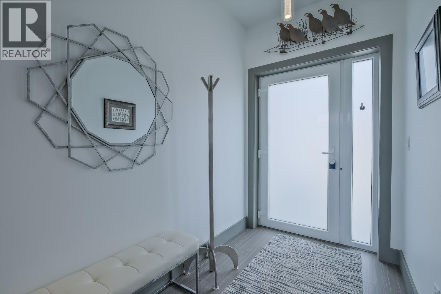 137 View Lane, Penticton, British Columbia  V2A 0A6 - Photo 4 - 10386938