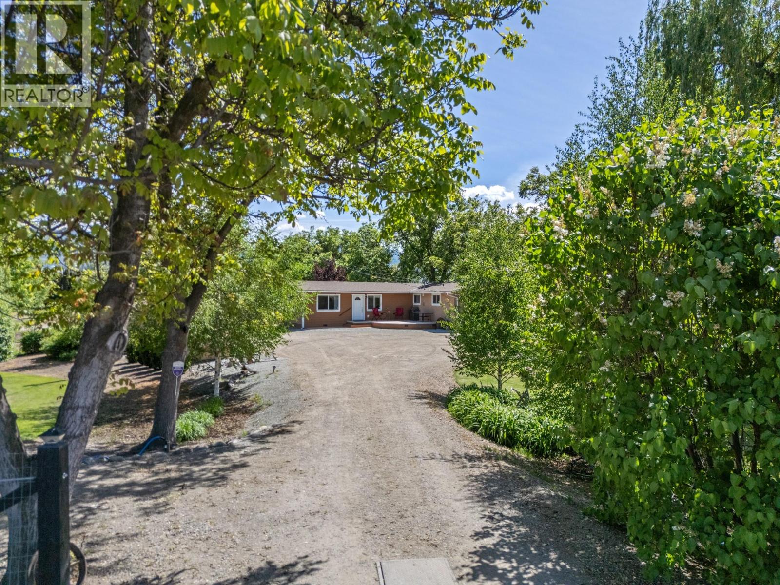 1789 Munson Road, Kelowna, British Columbia  V1W 2G8 - Photo 2 - 10386411