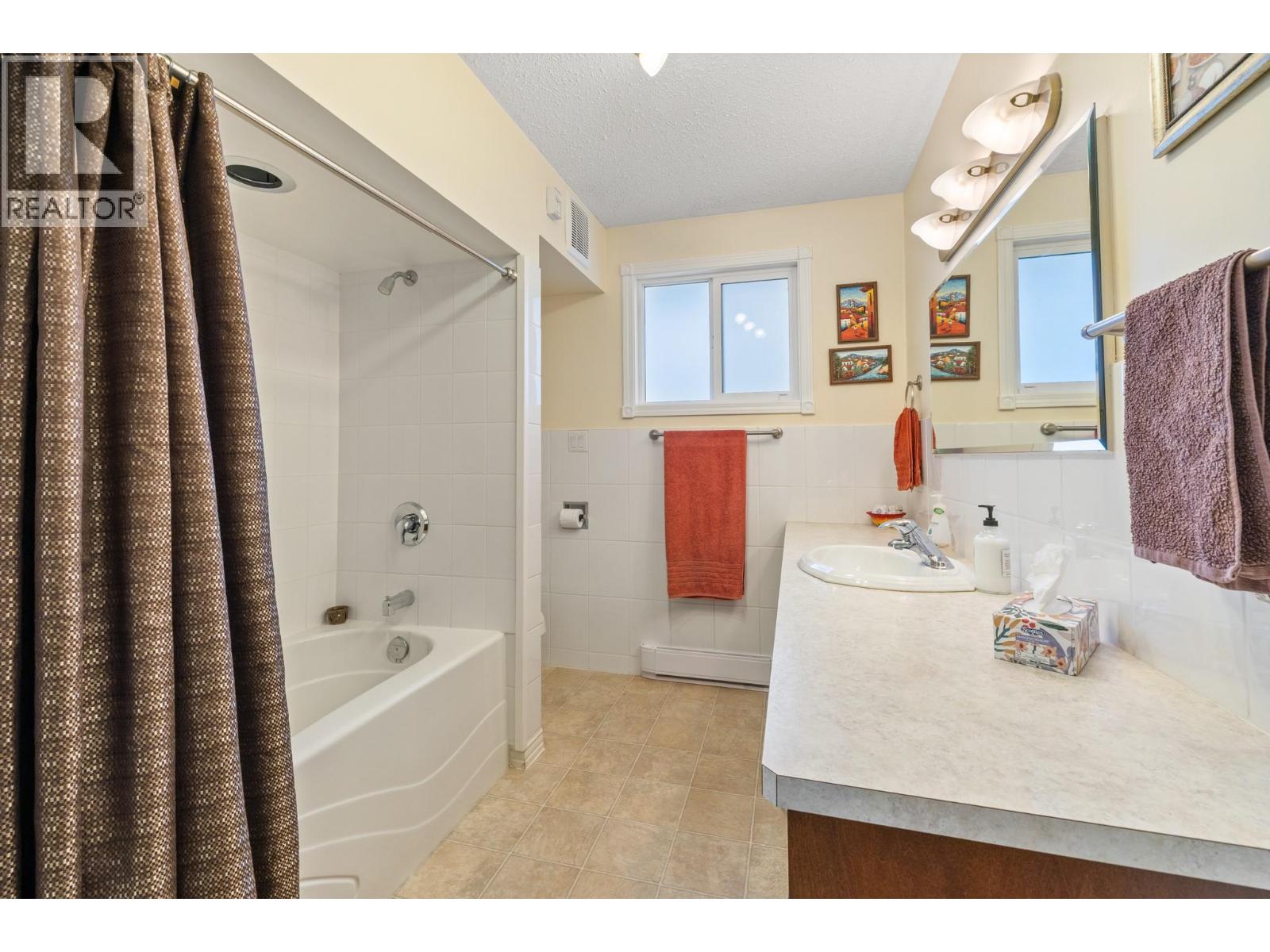 1789 Munson Road, Kelowna, British Columbia  V1W 2G8 - Photo 23 - 10386411