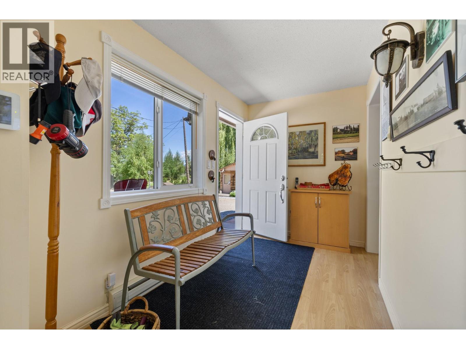 1789 Munson Road, Kelowna, British Columbia  V1W 2G8 - Photo 4 - 10386411