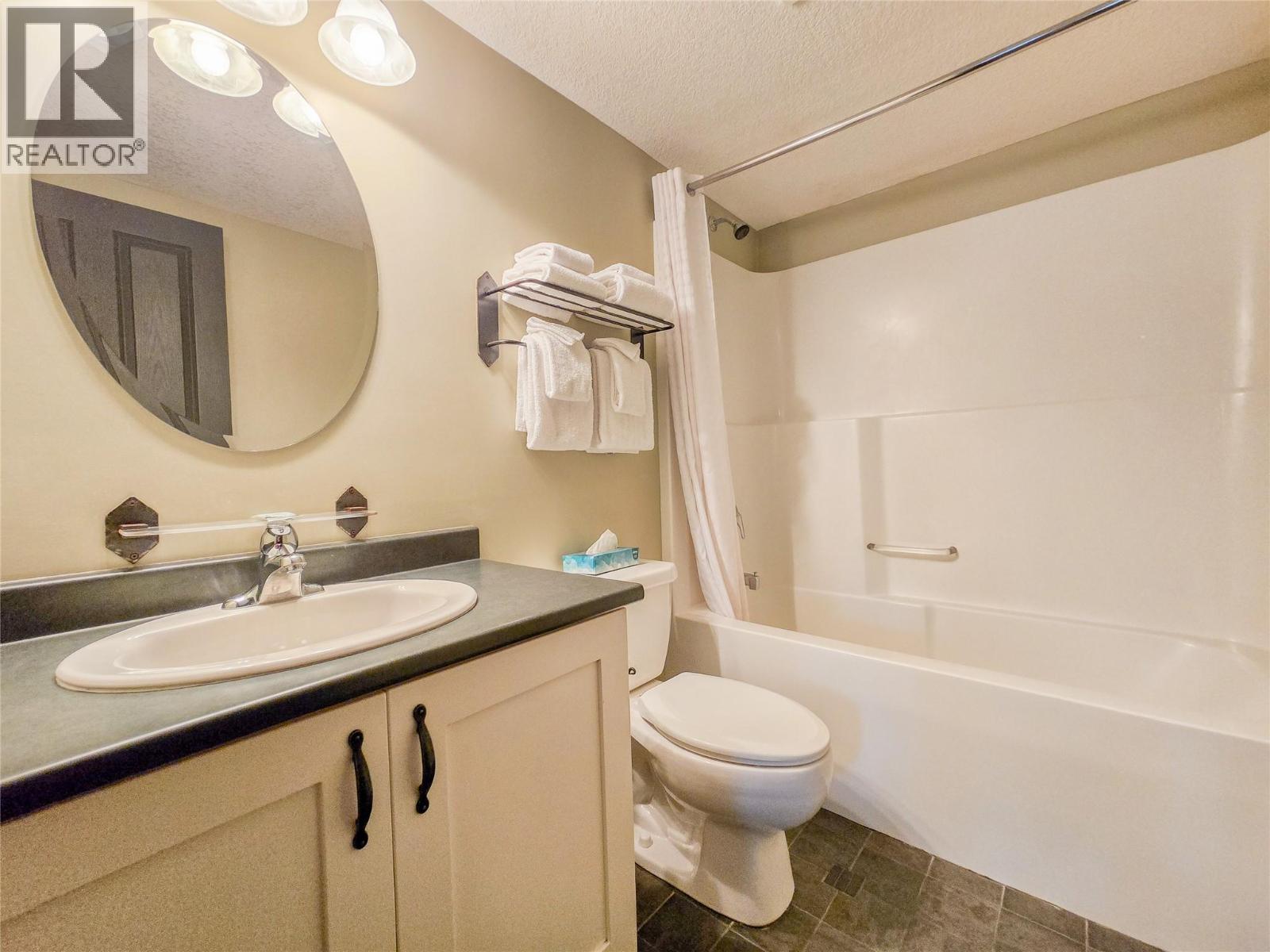 2070 Summit Drive Unit# 308, Panorama, British Columbia  V0A 1T0 - Photo 25 - 10385753