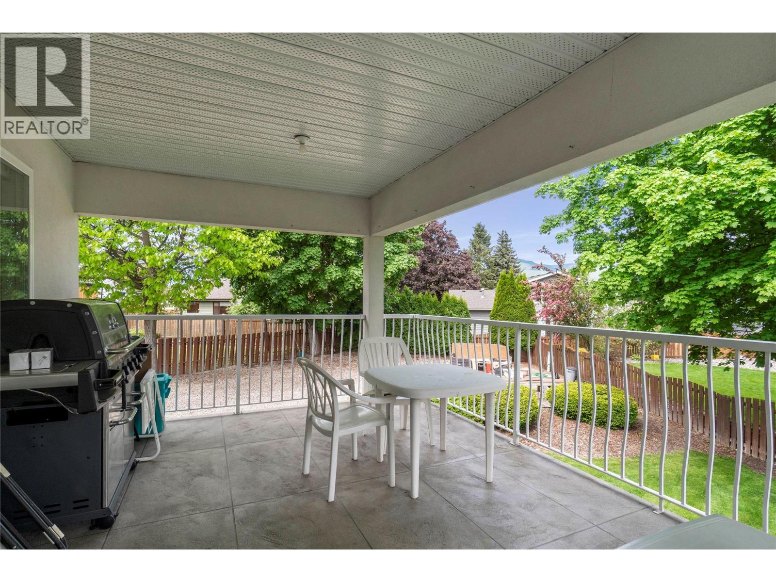 1581 16 Avenue Se, Salmon Arm, British Columbia  V1E 2M7 - Photo 19 - 10385570