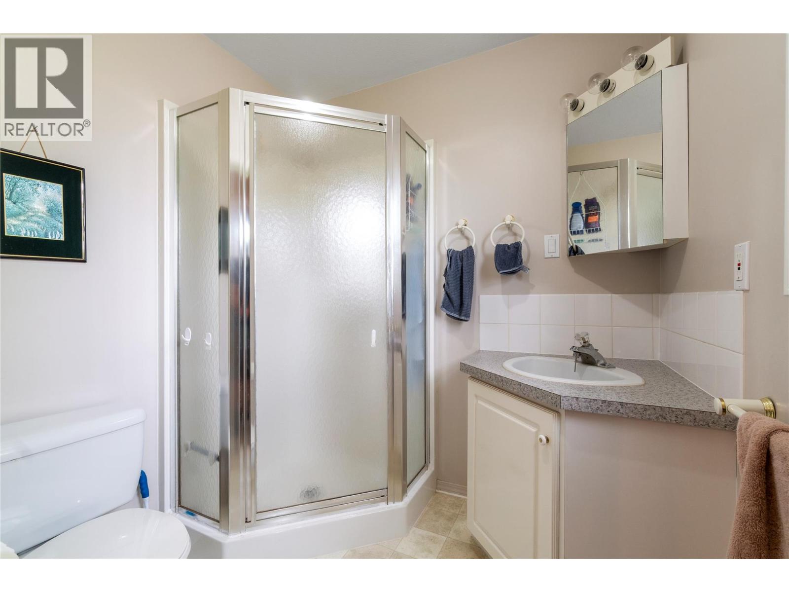 1581 16 Avenue Se, Salmon Arm, British Columbia  V1E 2M7 - Photo 24 - 10385570