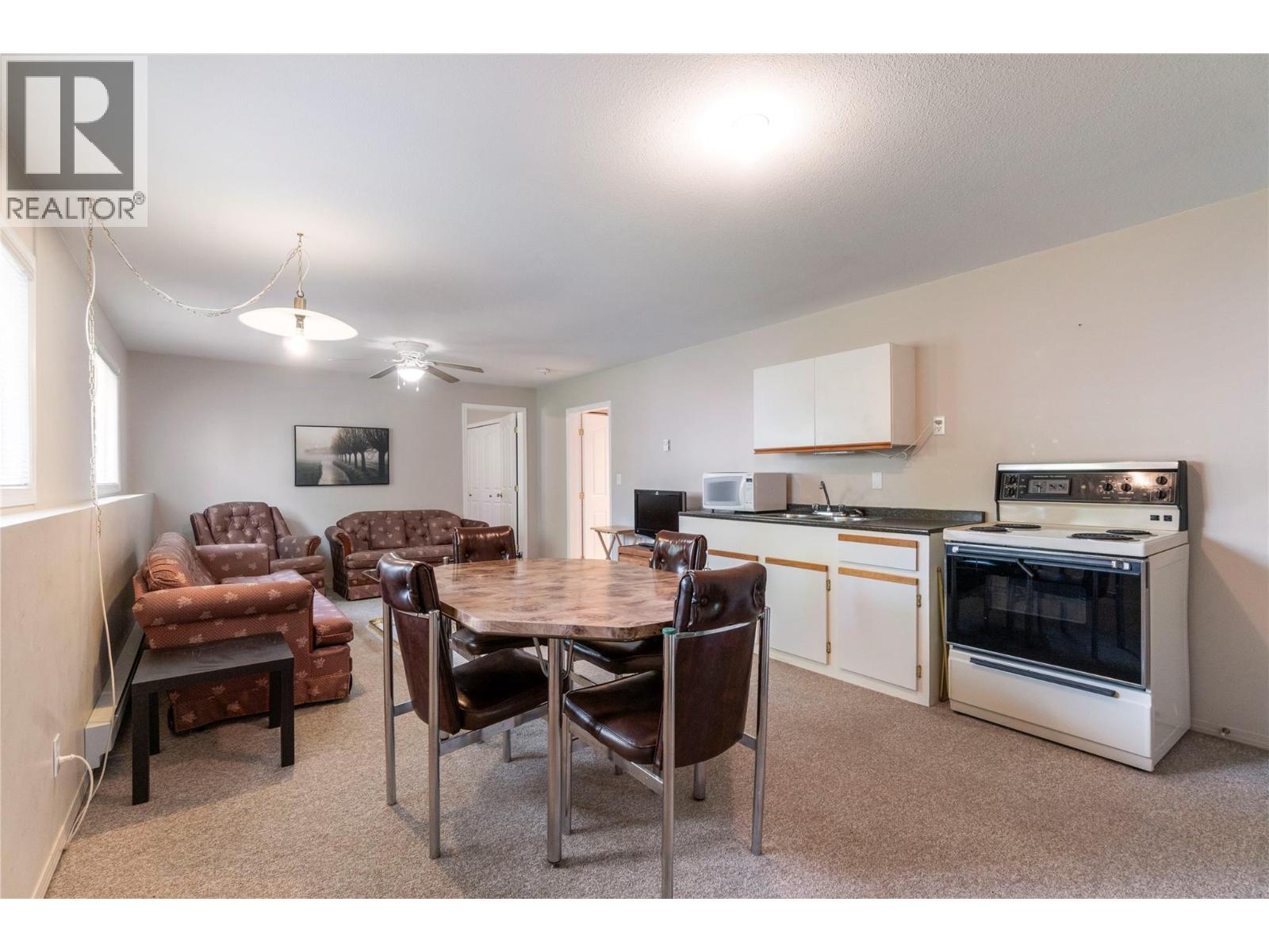 1581 16 Avenue Se, Salmon Arm, British Columbia  V1E 2M7 - Photo 30 - 10385570