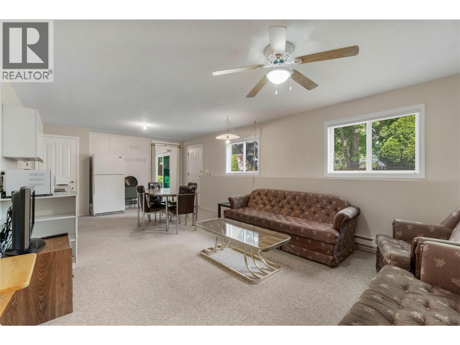 1581 16 Avenue Se, Salmon Arm, British Columbia  V1E 2M7 - Photo 31 - 10385570