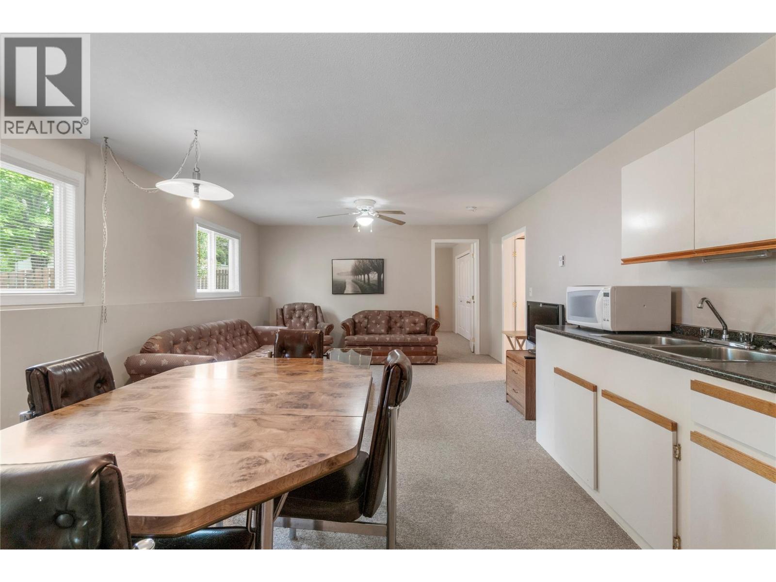 1581 16 Avenue Se, Salmon Arm, British Columbia  V1E 2M7 - Photo 32 - 10385570