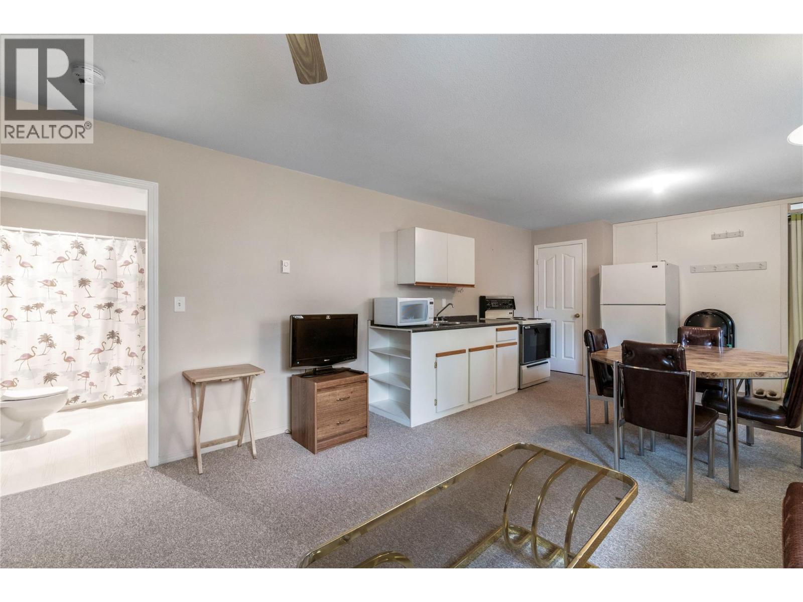 1581 16 Avenue Se, Salmon Arm, British Columbia  V1E 2M7 - Photo 35 - 10385570