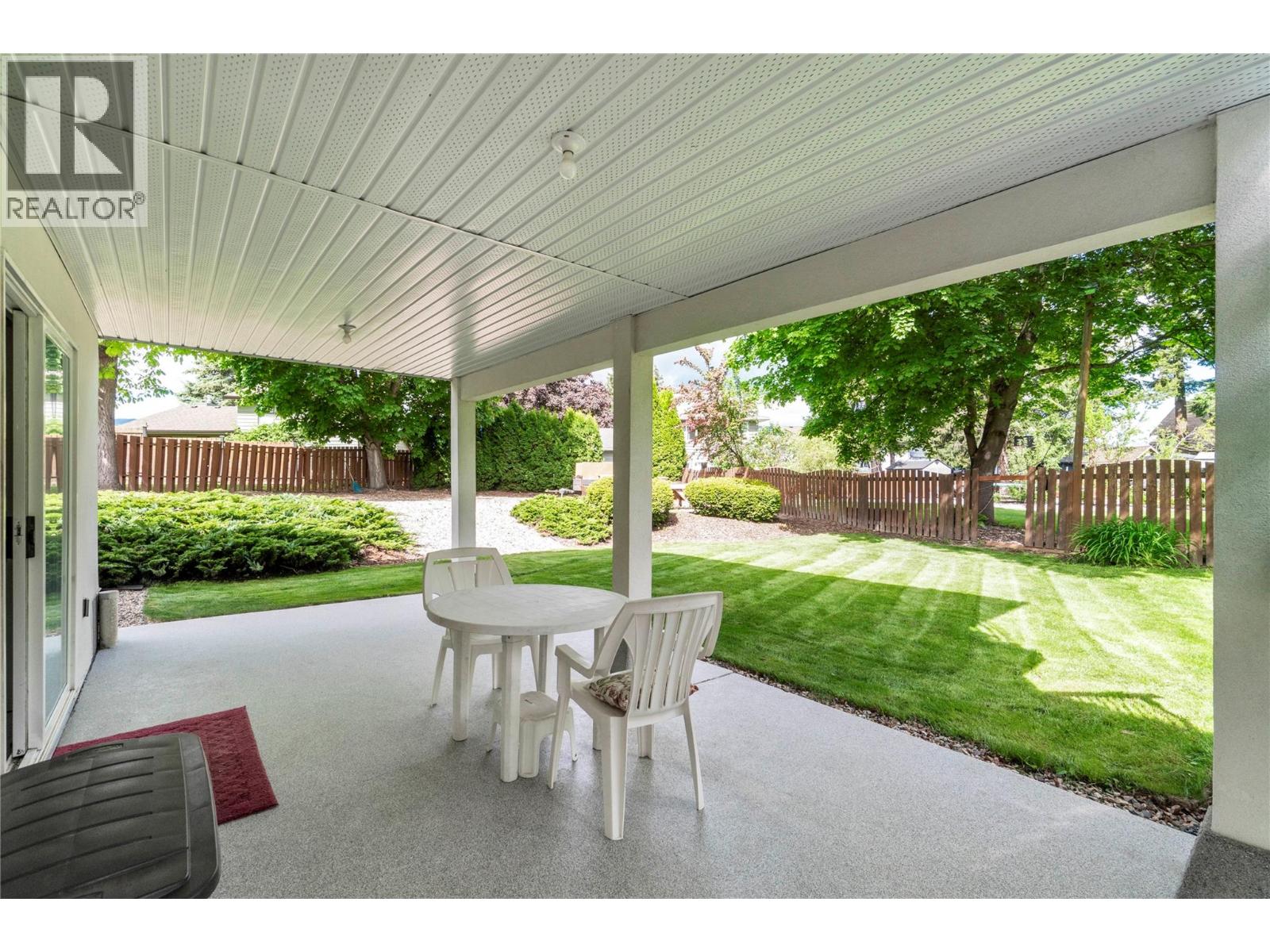 1581 16 Avenue Se, Salmon Arm, British Columbia  V1E 2M7 - Photo 47 - 10385570