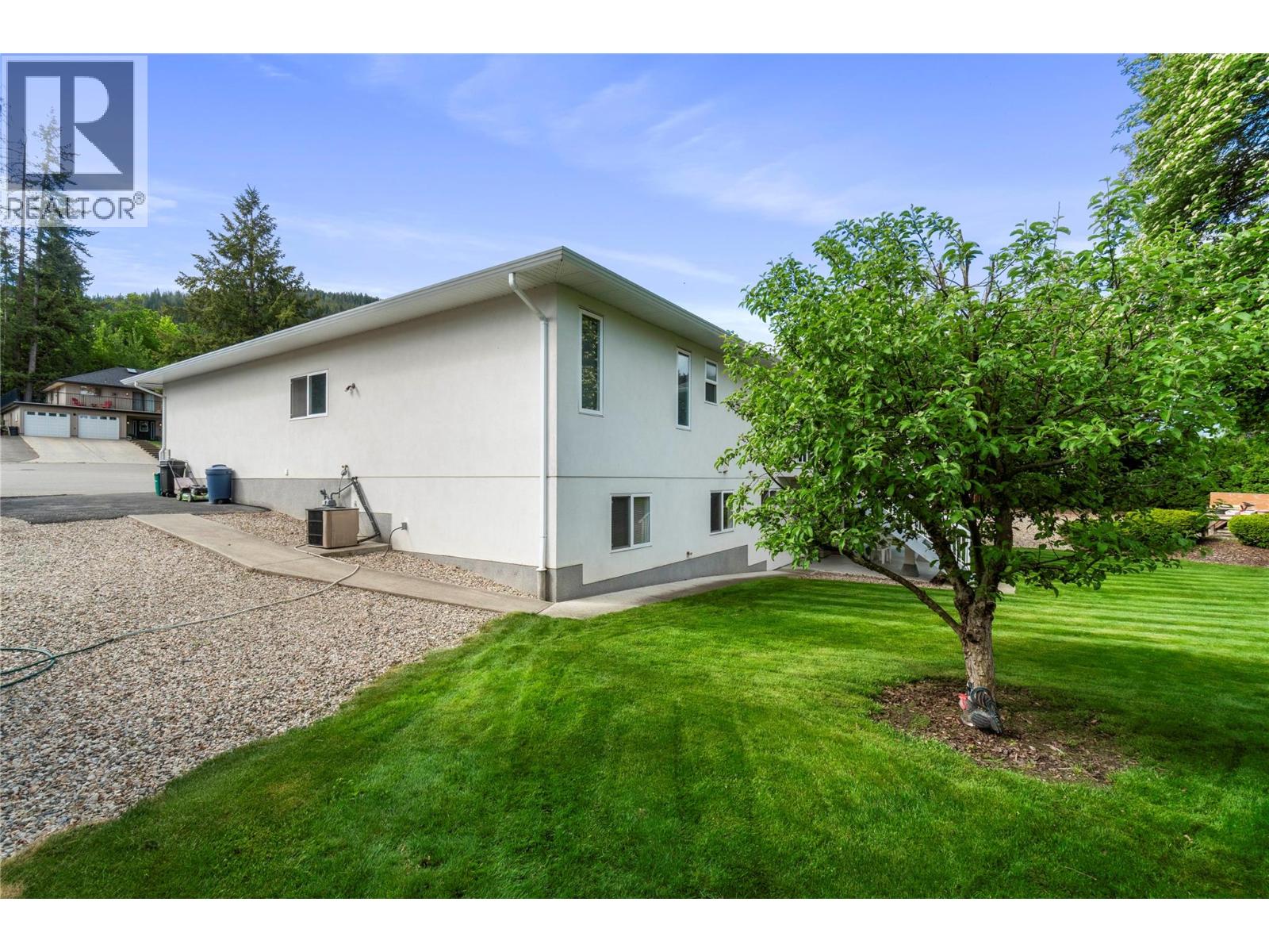 1581 16 Avenue Se, Salmon Arm, British Columbia  V1E 2M7 - Photo 49 - 10385570