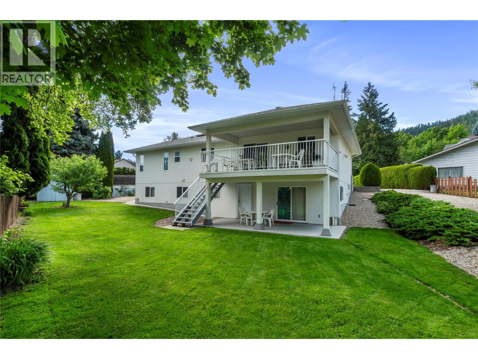 1581 16 Avenue Se, Salmon Arm, British Columbia  V1E 2M7 - Photo 7 - 10385570