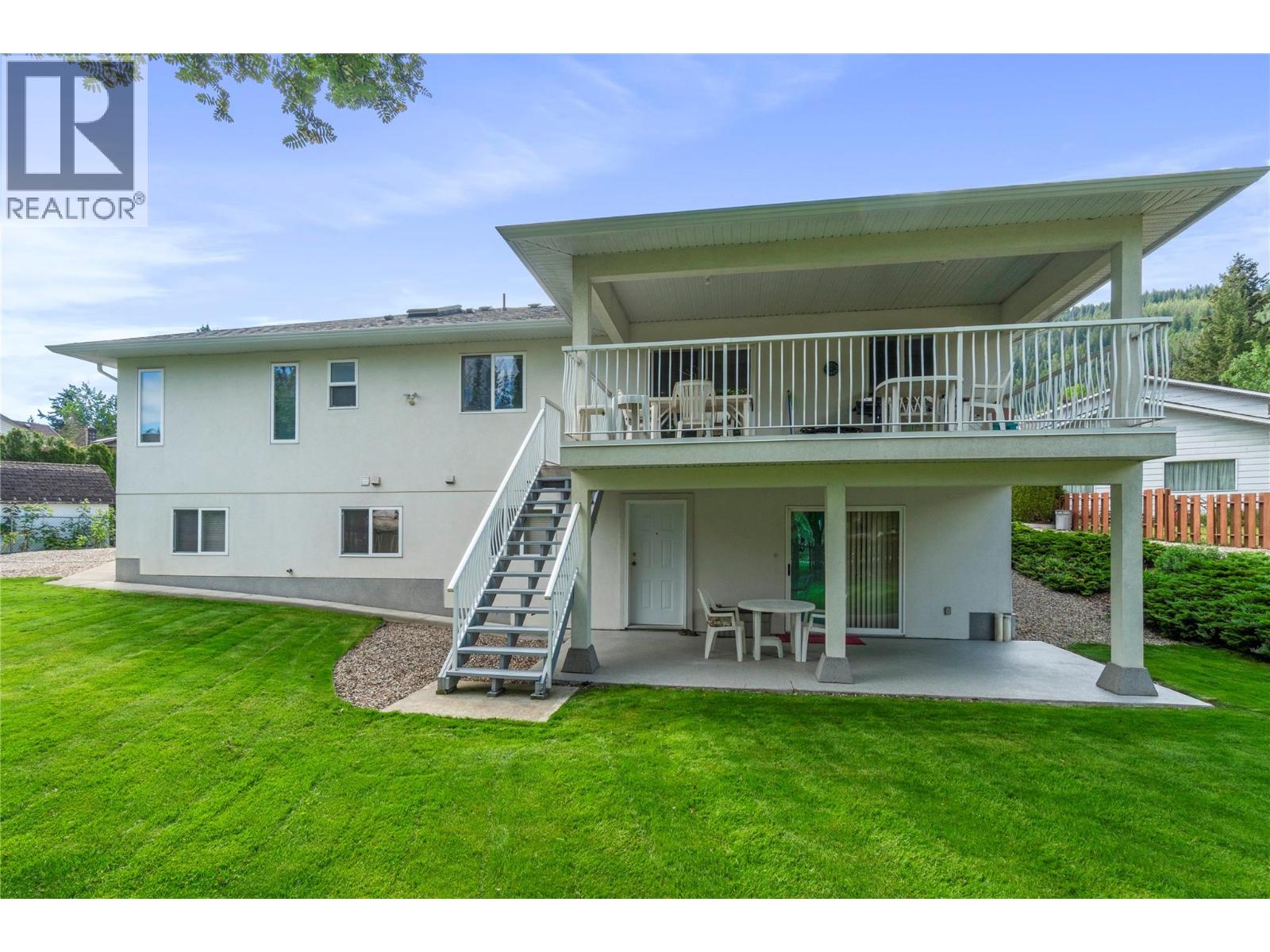 1581 16 Avenue Se, Salmon Arm, British Columbia  V1E 2M7 - Photo 8 - 10385570
