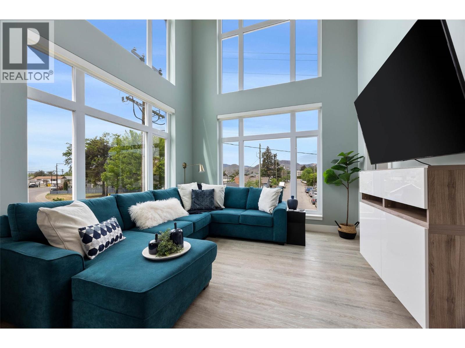 107 Yew Street Unit# 201, Kamloops, British Columbia  V2B 3H5 - Photo 2 - 10387252