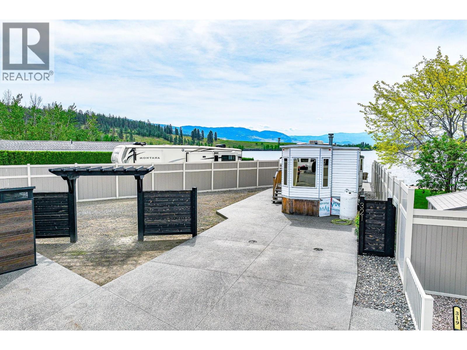 415 Commonwealth Road Unit# 321 Lot# 321, Kelowna, British Columbia  V4V 1P4 - Photo 2 - 10387329
