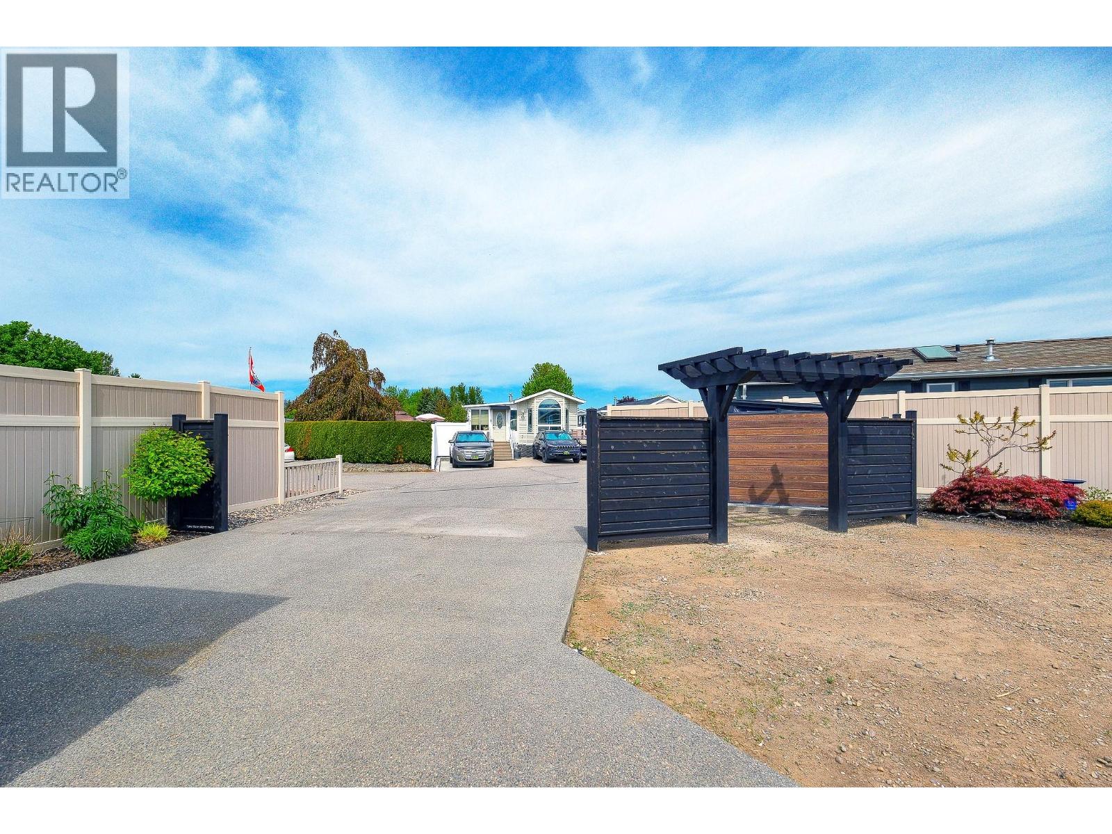 415 Commonwealth Road Unit# 321 Lot# 321, Kelowna, British Columbia  V4V 1P4 - Photo 6 - 10387329