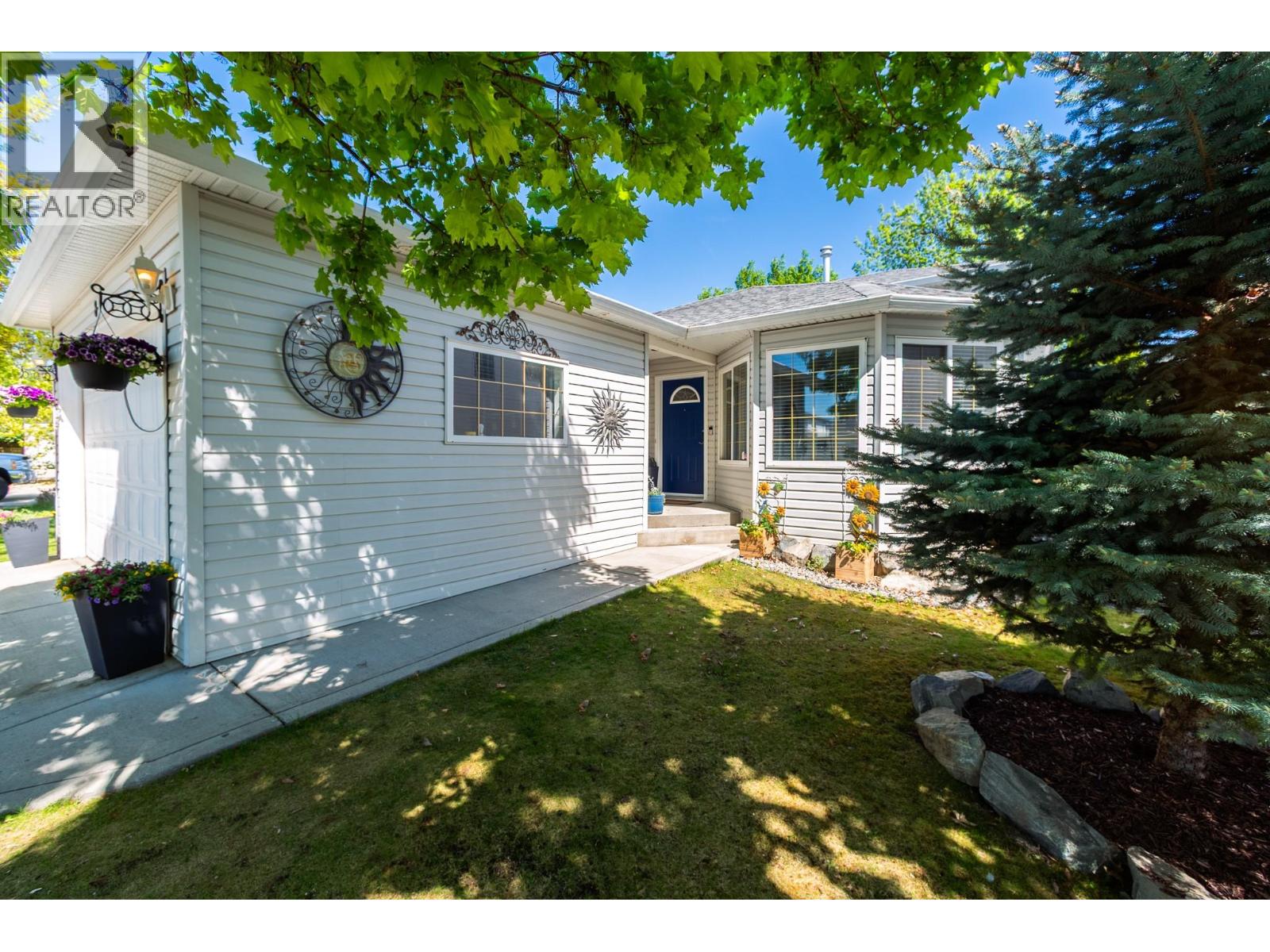 4450 Postill Drive Unit# 8, Kelowna, British Columbia  V1X 7T9 - Photo 2 - 10386789