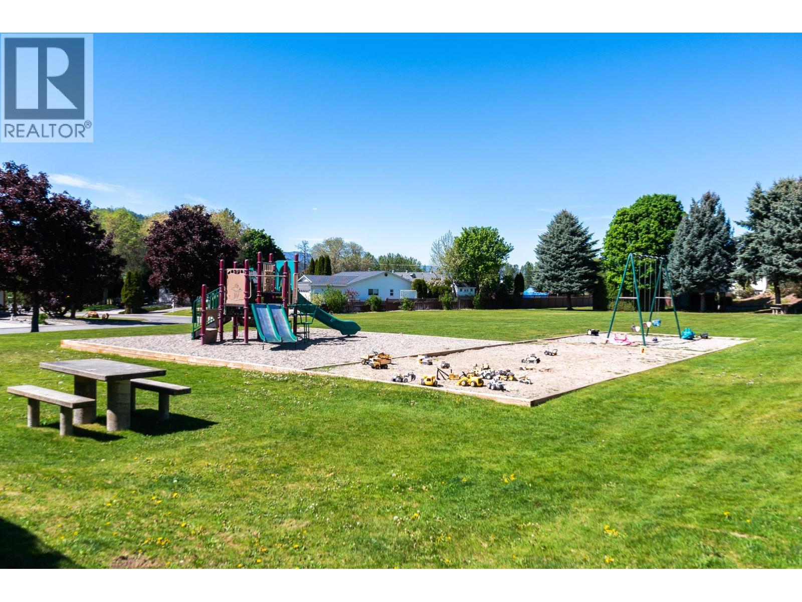 4450 Postill Drive Unit# 8, Kelowna, British Columbia  V1X 7T9 - Photo 39 - 10386789