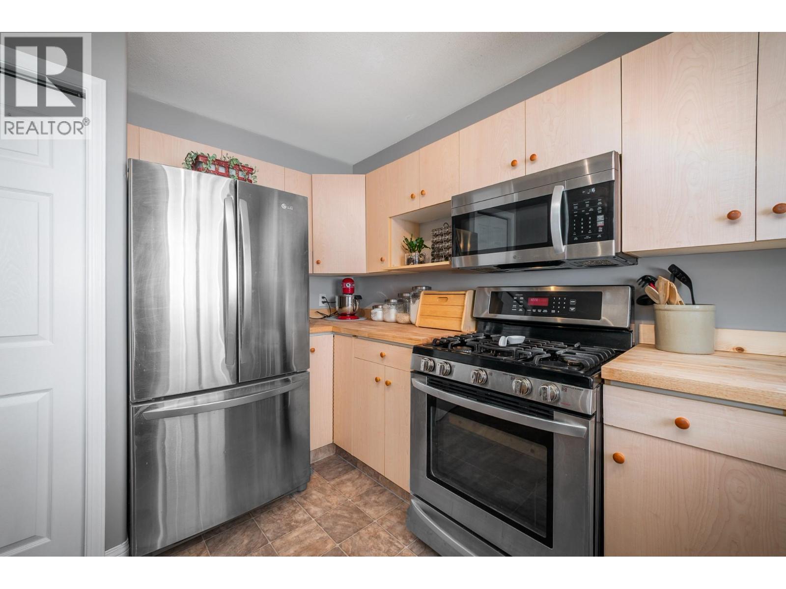 4450 Postill Drive Unit# 8, Kelowna, British Columbia  V1X 7T9 - Photo 9 - 10386789