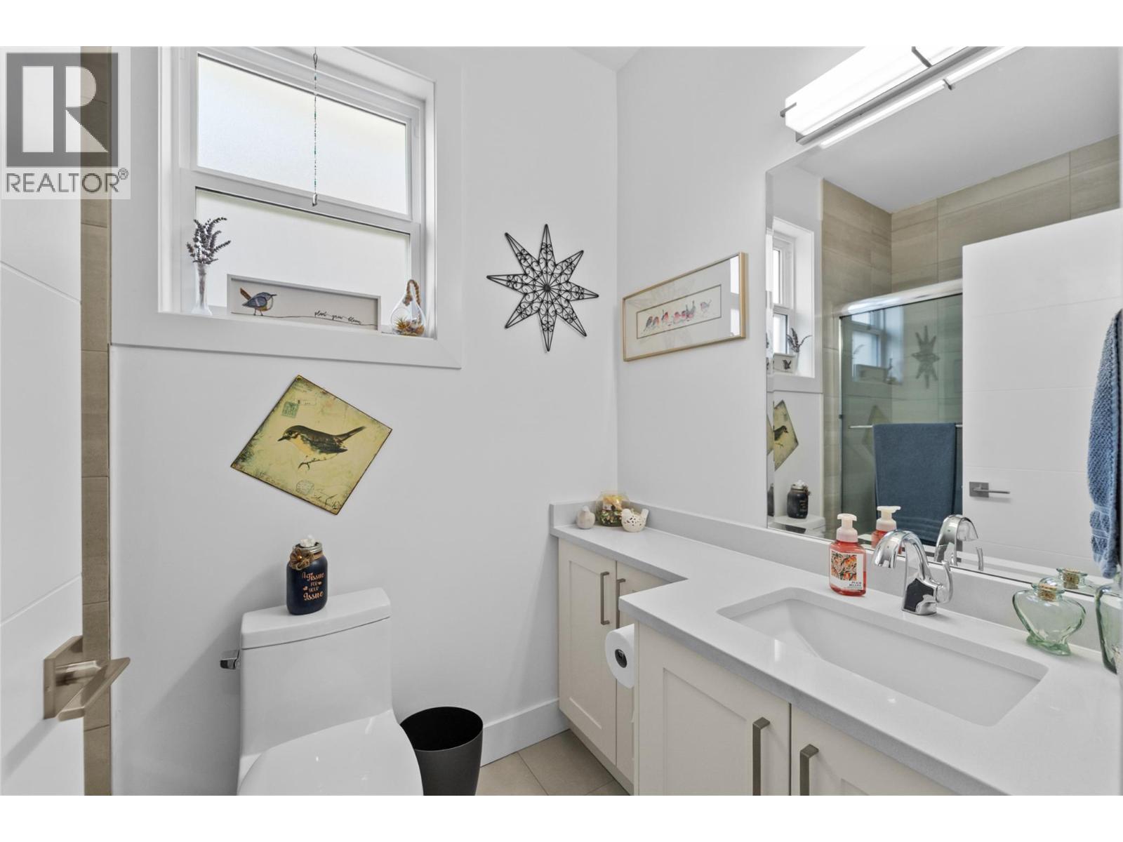 1671 Fir Road, Merritt, British Columbia  V1K 0A3 - Photo 5 - 10387296