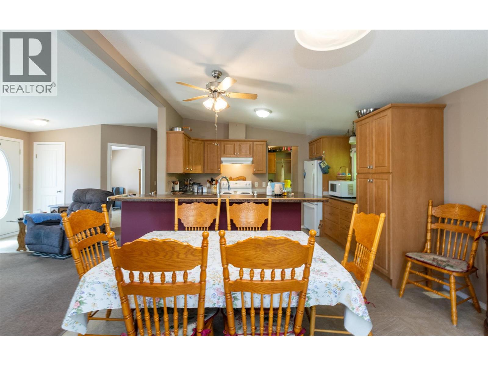 111 1 Street Se, Salmon Arm, British Columbia  V1E 4H6 - Photo 10 - 10386931