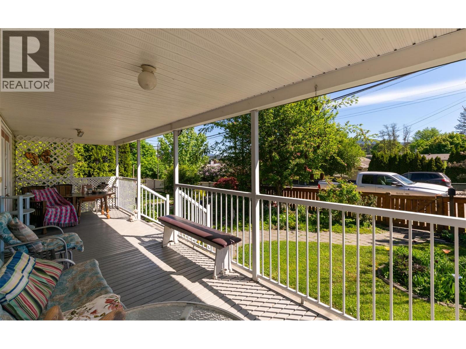 111 1 Street Se, Salmon Arm, British Columbia  V1E 4H6 - Photo 24 - 10386931