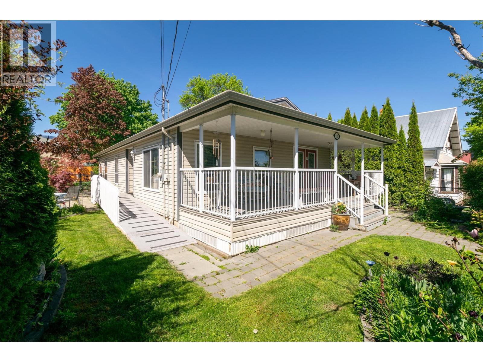 111 1 Street Se, Salmon Arm, British Columbia  V1E 4H6 - Photo 26 - 10386931
