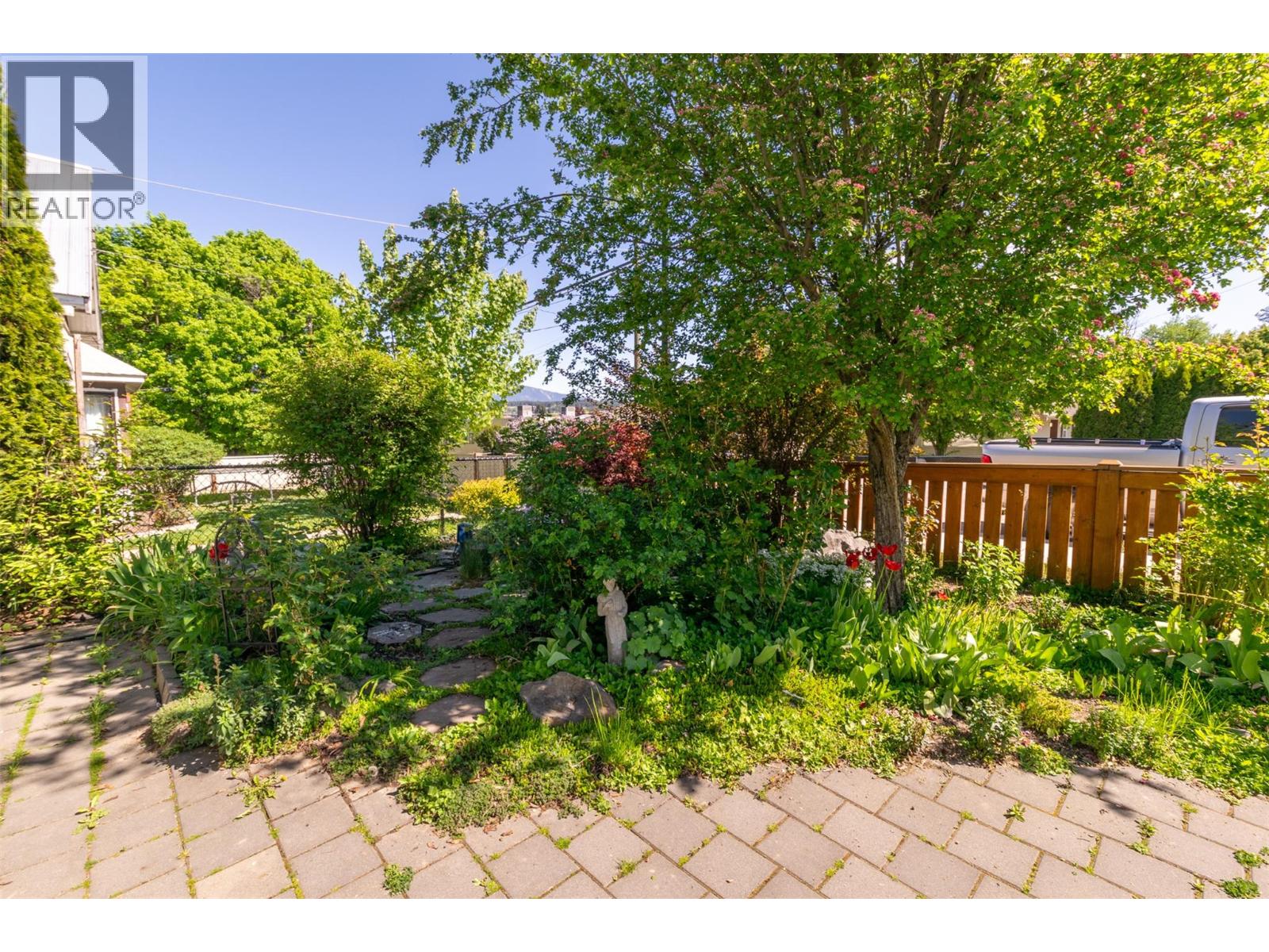 111 1 Street Se, Salmon Arm, British Columbia  V1E 4H6 - Photo 27 - 10386931
