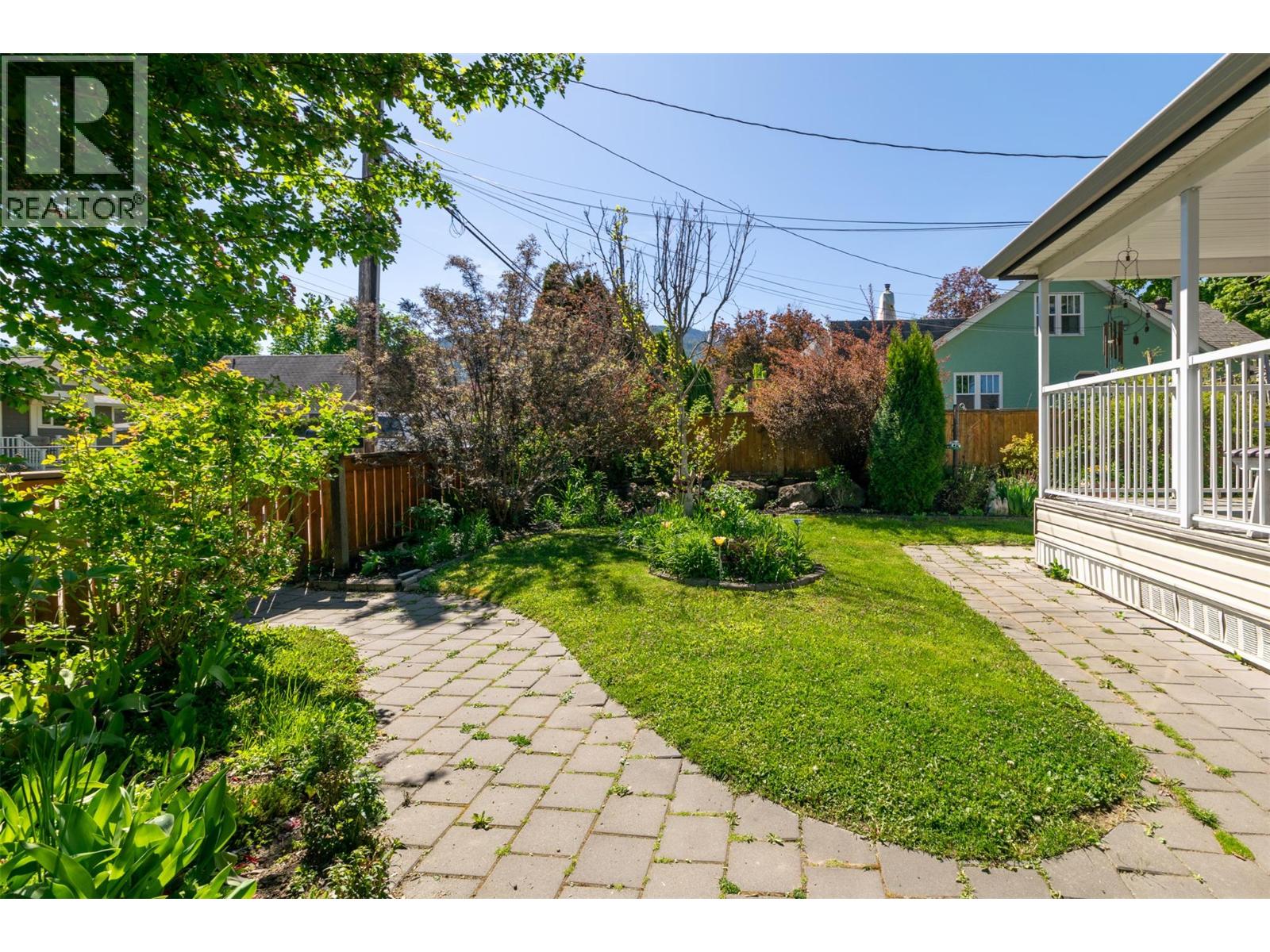 111 1 Street Se, Salmon Arm, British Columbia  V1E 4H6 - Photo 30 - 10386931