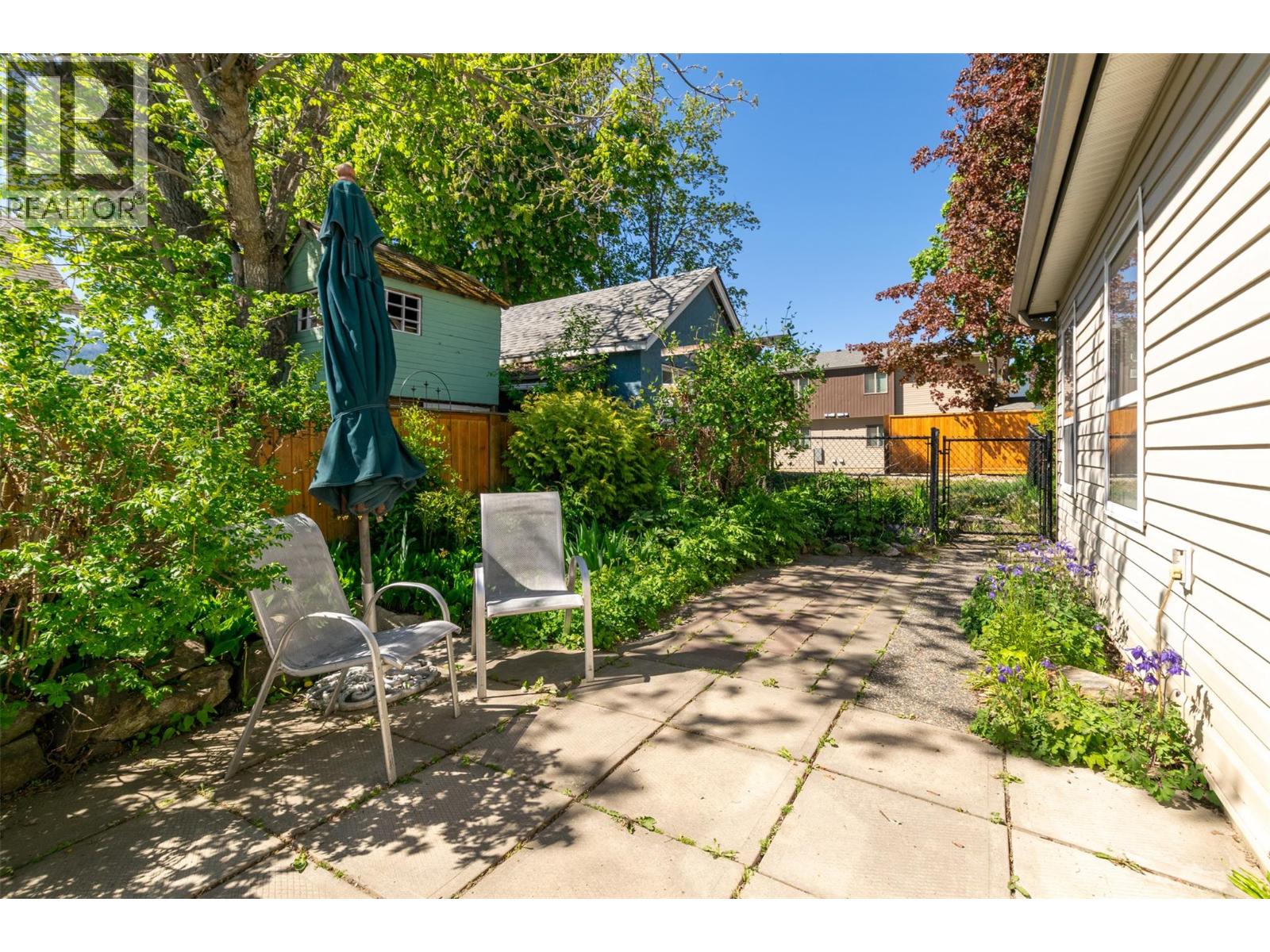 111 1 Street Se, Salmon Arm, British Columbia  V1E 4H6 - Photo 34 - 10386931