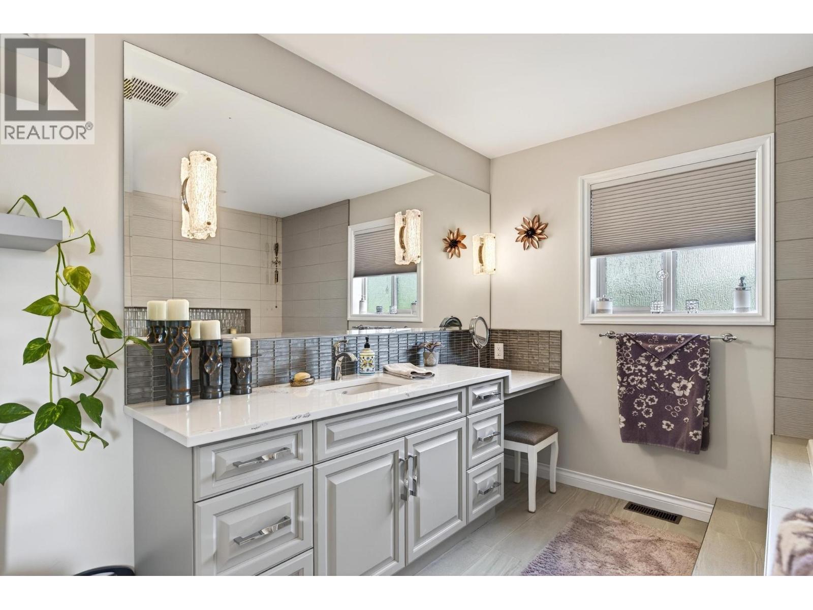 1544 Woodridge Road, Kelowna, British Columbia  V1W 2Z9 - Photo 20 - 10386230