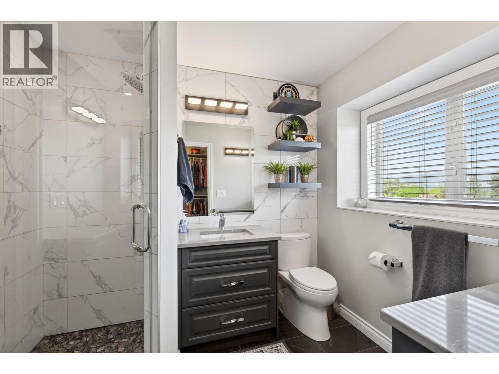 1544 Woodridge Road, Kelowna, British Columbia  V1W 2Z9 - Photo 29 - 10386230