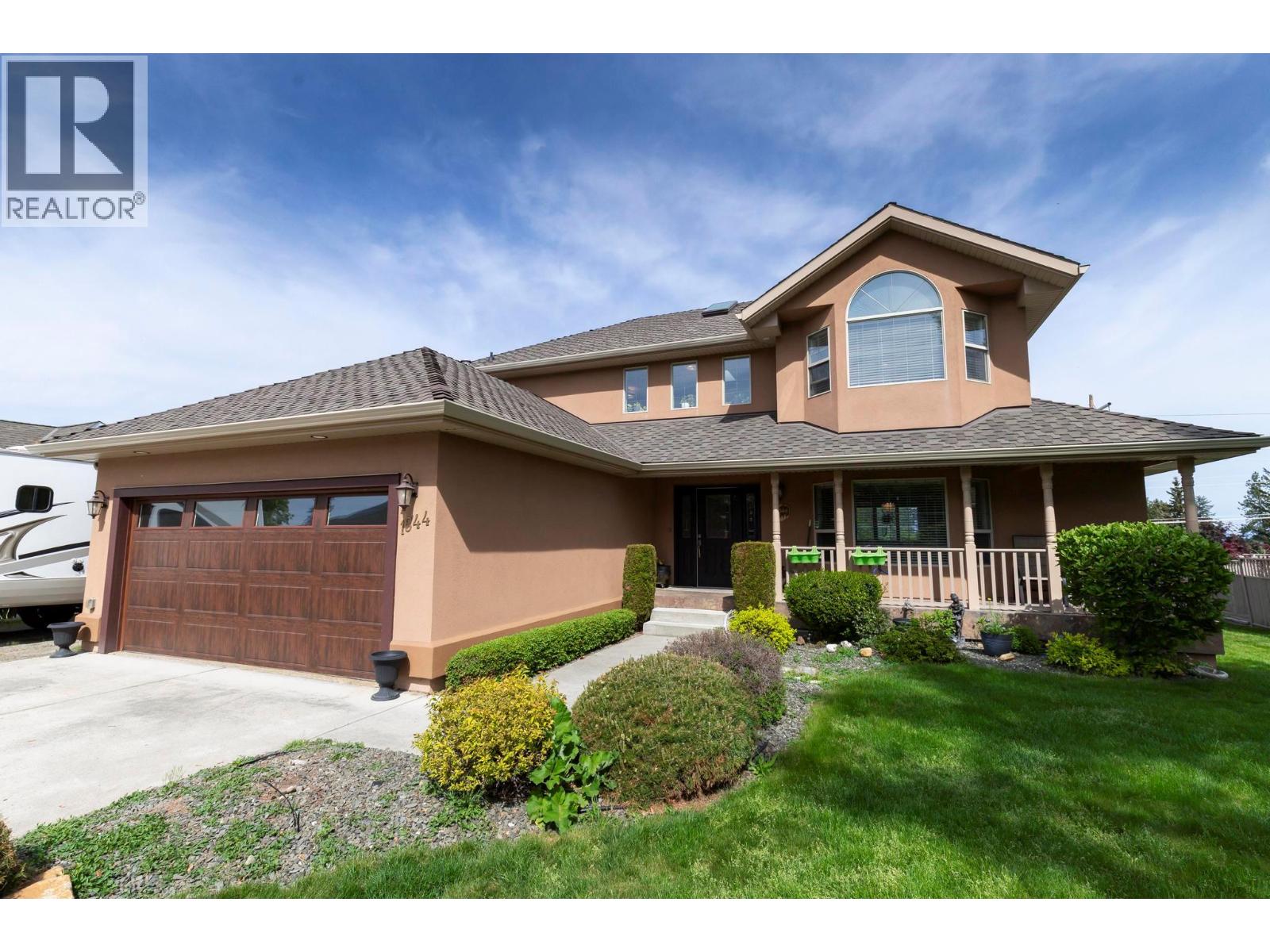 1544 Woodridge Road, Kelowna, British Columbia  V1W 2Z9 - Photo 3 - 10386230