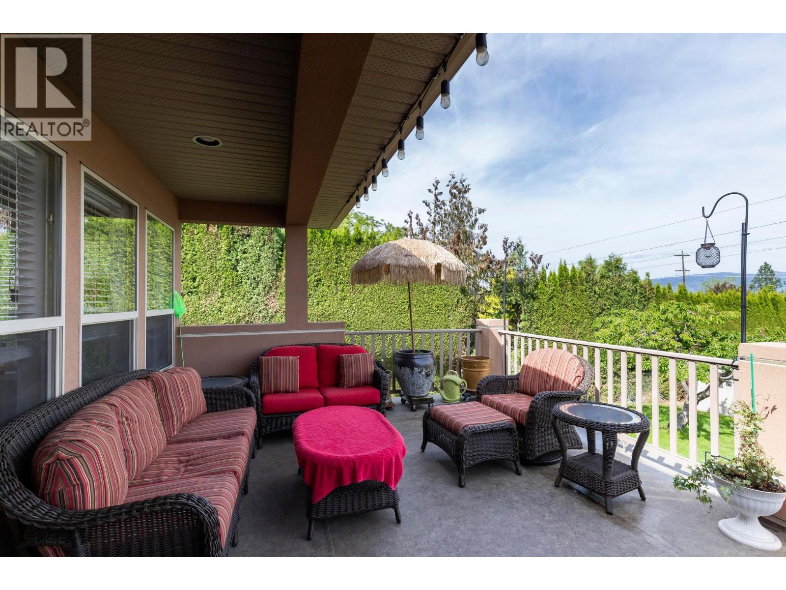 1544 Woodridge Road, Kelowna, British Columbia  V1W 2Z9 - Photo 38 - 10386230