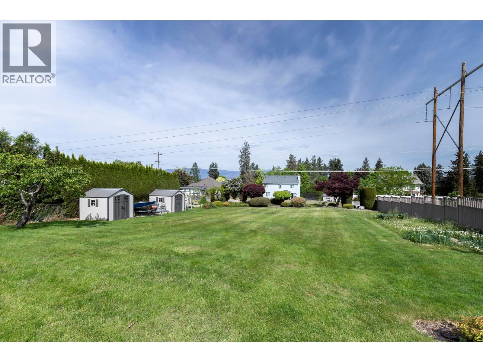 1544 Woodridge Road, Kelowna, British Columbia  V1W 2Z9 - Photo 39 - 10386230
