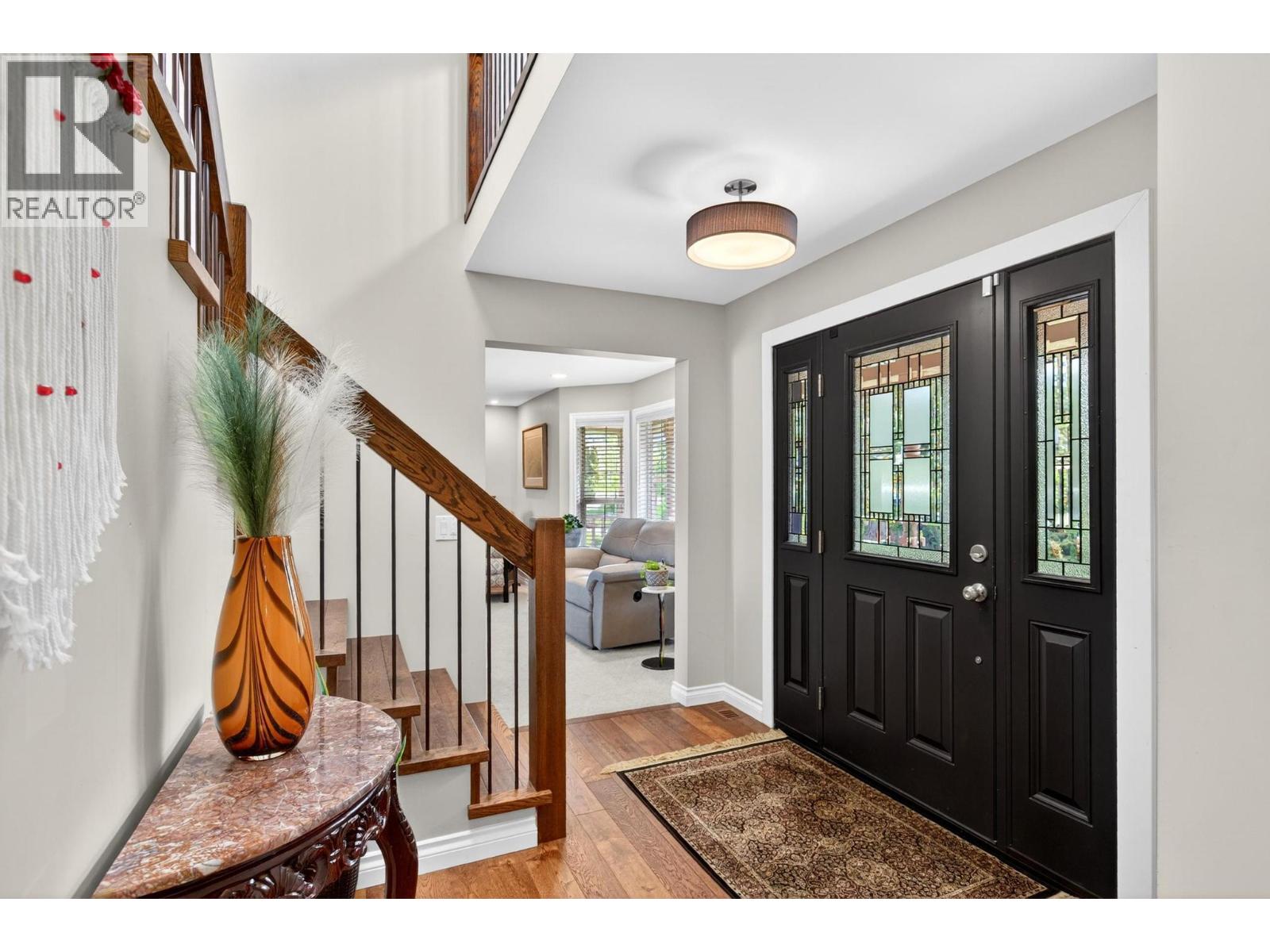 1544 Woodridge Road, Kelowna, British Columbia  V1W 2Z9 - Photo 4 - 10386230