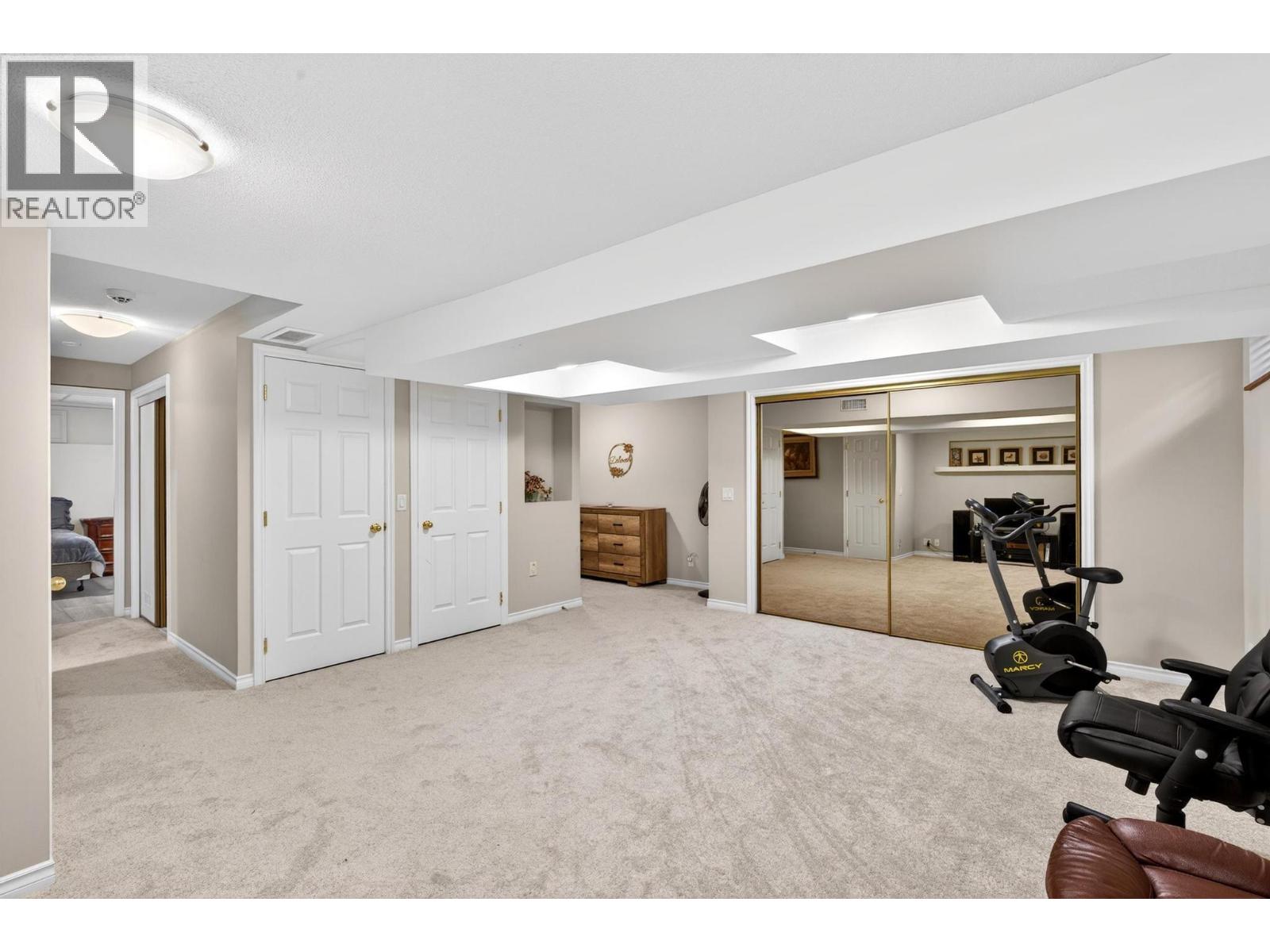 1544 Woodridge Road, Kelowna, British Columbia  V1W 2Z9 - Photo 47 - 10386230