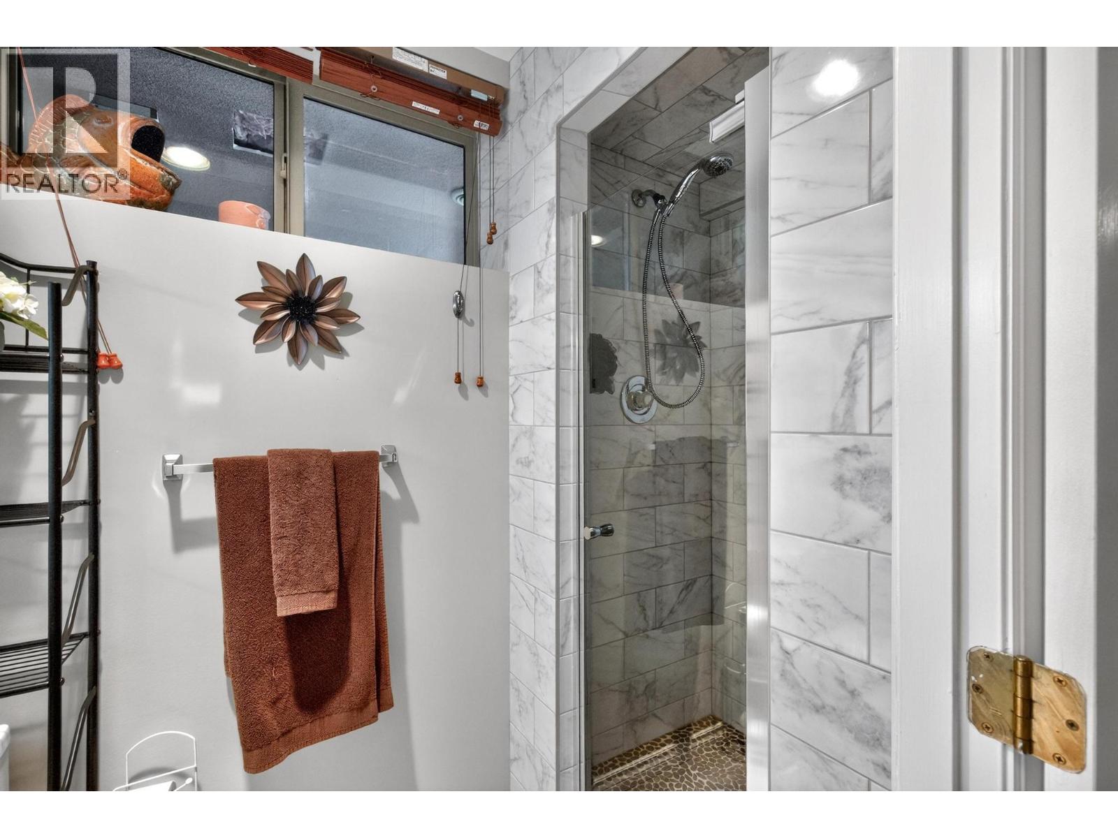 1544 Woodridge Road, Kelowna, British Columbia  V1W 2Z9 - Photo 48 - 10386230
